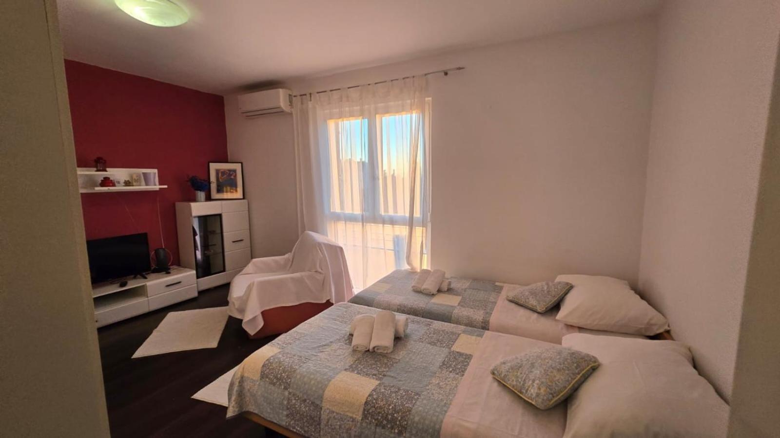 Studio Apartment Ljubica For 2 Persons 150M From The Beach Poreč Eksteriør bilde